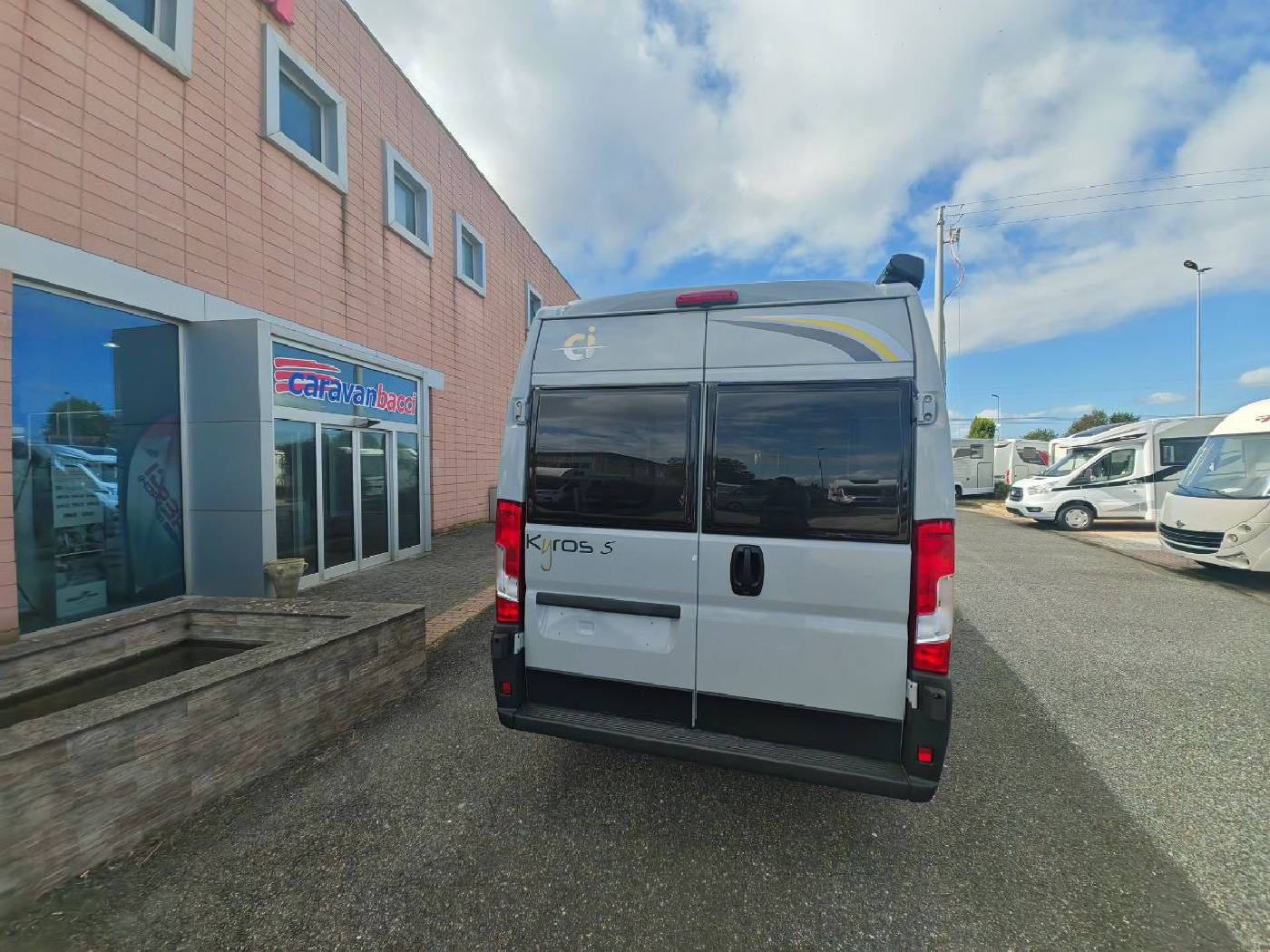 KYROS 5 LIMITED Manuale